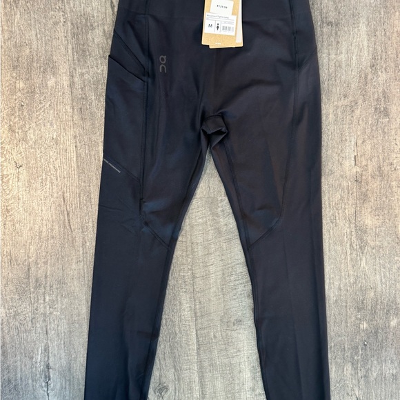 On Running Tights | Black | Size M | NWT Retail $129 - Picture 1 of 5